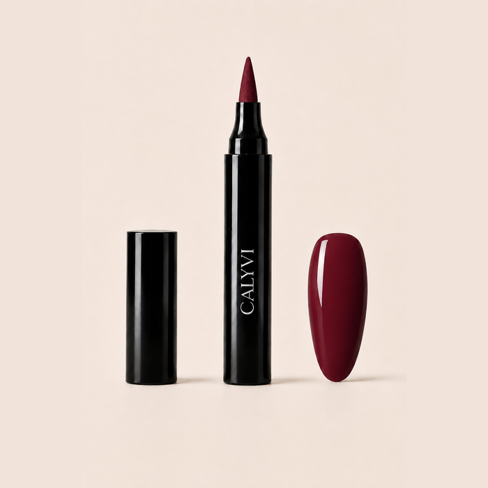 CALYVI Nail Pen — stylo vernis à ongles, teinte Bordeaux
